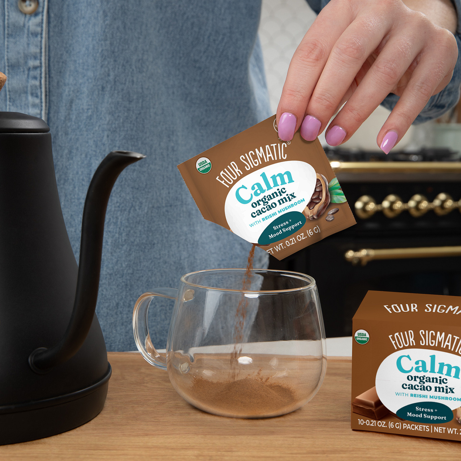calm-cacao-packets-d2 calm-cocoa-ss-lifestyle-2026_1.png