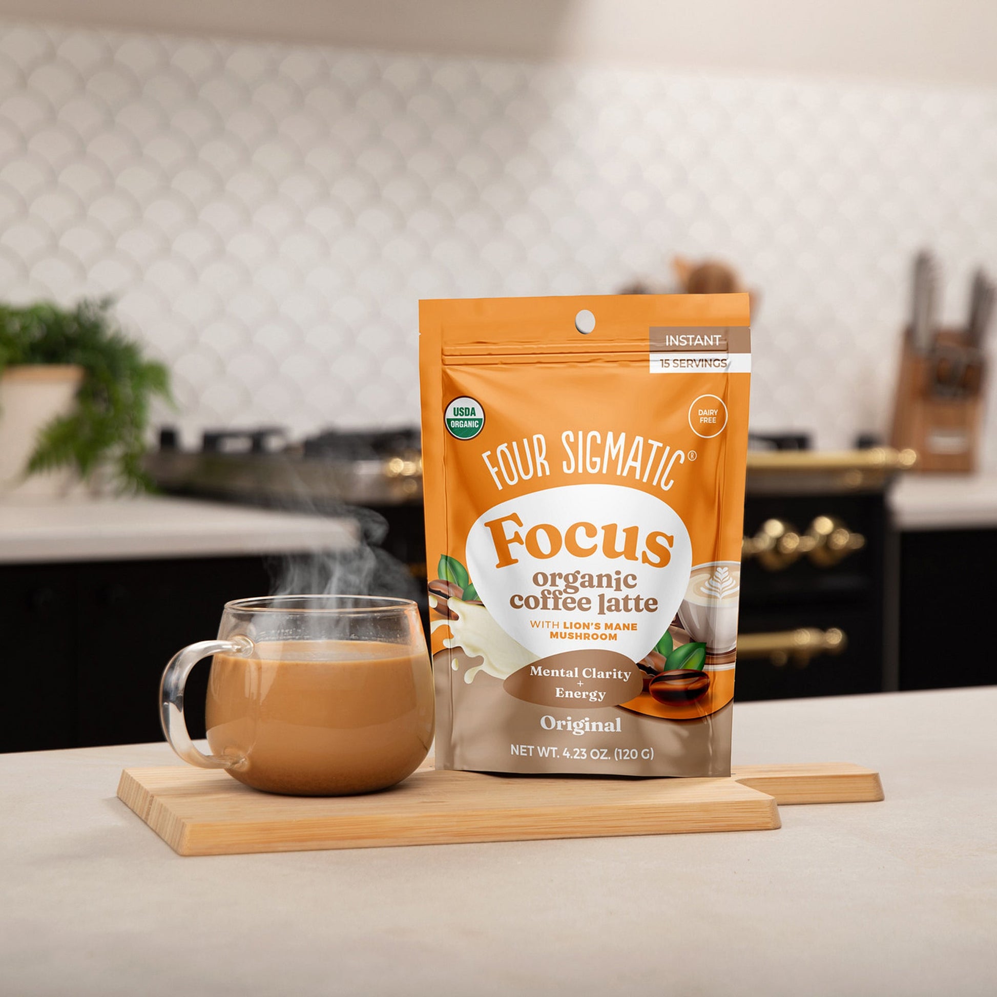focus-organic-coffee-latte-original-b4 focus-latte-original-lifestyle2-2026.jpg